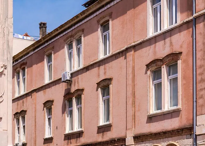 Pensionat Bed & Atmosphere 4*